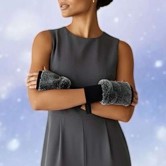 Jocelyn Women’s Black & White Fur Knit Fingerless Gloves Sz OS - Picture 2 of 13